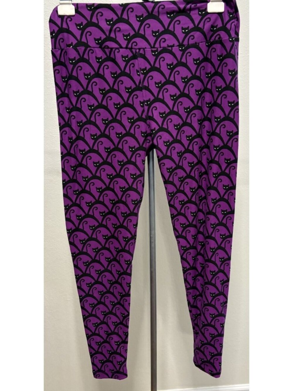 Lularoe Black Cats One Size Leggings Cat Heads Halloween Purple Black 25X26